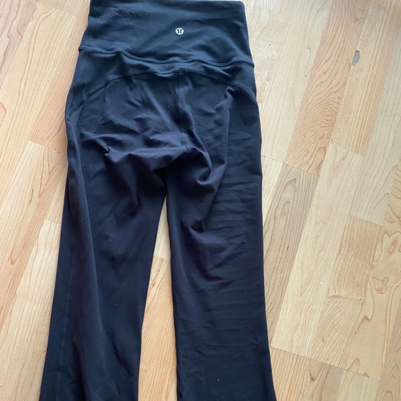 Lululemon groove leggings - Picture 2 of 3